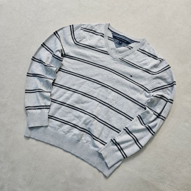 L 타미힐피거 스트라이프 브이넥 니트 0324Y