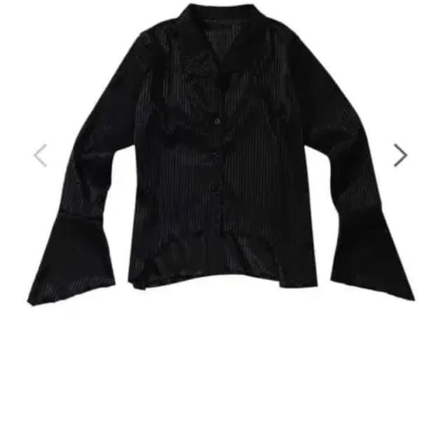 애즈온 스트라이프 새틴셔츠 블랙