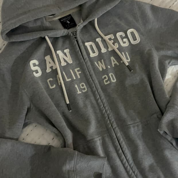 후아유 그레이 후드집업 판매 샌디애고