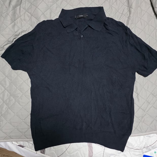 [M] 일꼬르소 에센셜 카라 반팔 니트 다크네이비