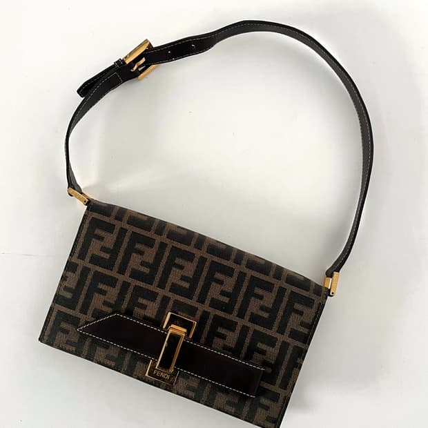 FENDI 펜디 FF 자카드 주카 로고 바게트 숄더백