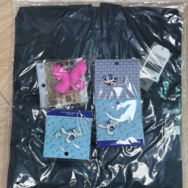 뉴진스 꼴레 래빗 스트링 백, 파워퍼프걸 메탈 스티콘 버니, 민지