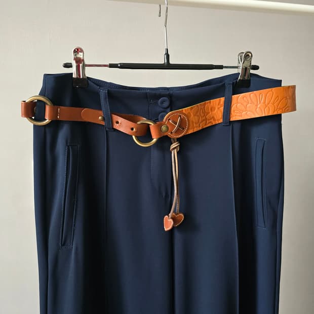 MOSCHINO Cheap and Chic 하트 디테일 레더 벨트 