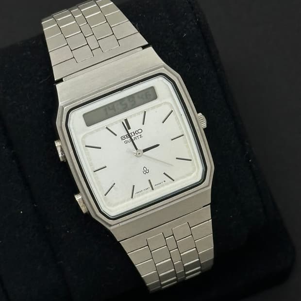 세이코 아나디지 쿼츠 시계