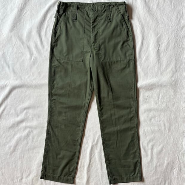 [31] British Army Lightweight Trousers