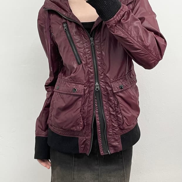 그런지 버건디 투웨이 디테일 자켓 