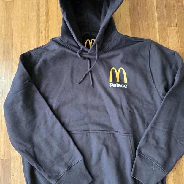  팔라스 x 맥도날드 로고 후드 블랙