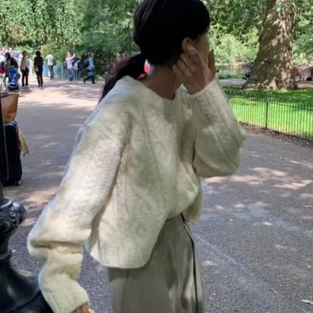 오버테이크 24fw 뉴포근 알파카 꽈배기 니트 아이보리