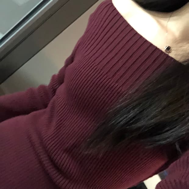 한섬 타임 니트 오프숄더 원피스