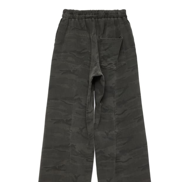 [3] 해칭룸 Reverse Sweat Camo Dark Khaki