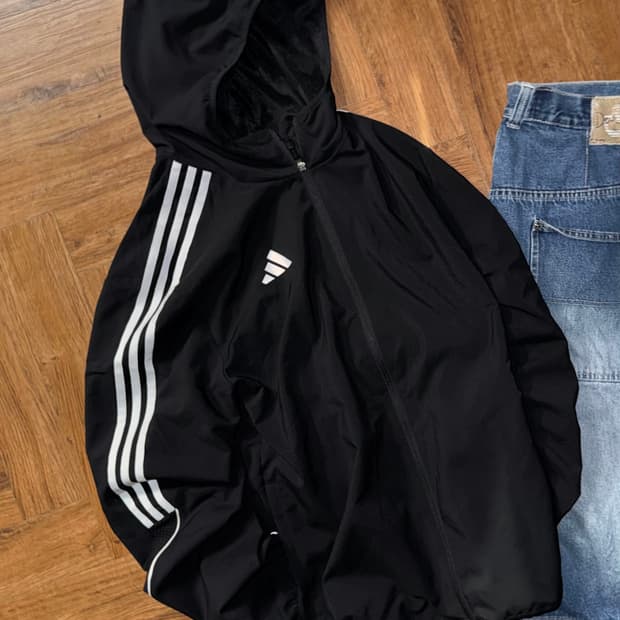 아디다스 바람막이 