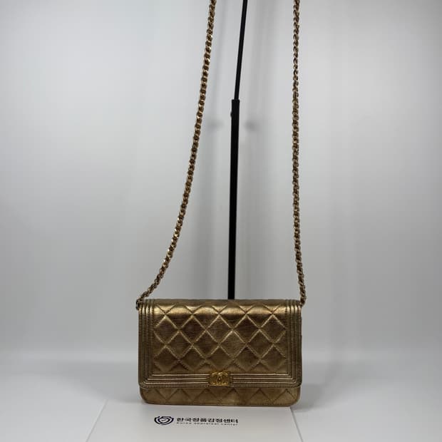 샤넬 보이 WOC 미니 크로스백 