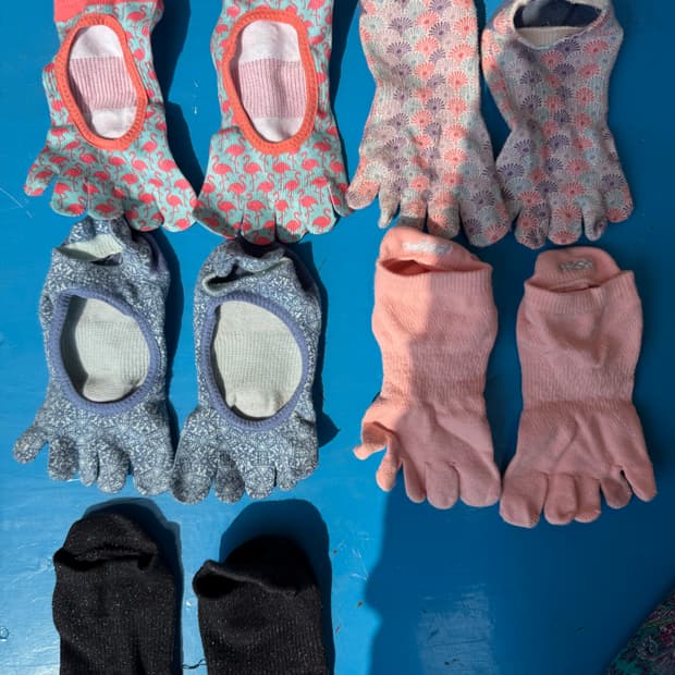 토삭스(Toesox) 미끄럼방지 양말 일괄 (6켤레)