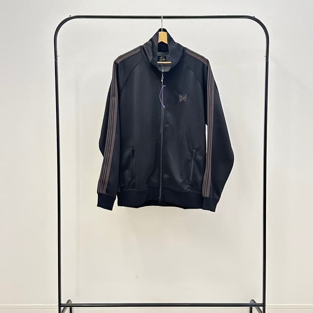 니들스 검갈 트랙자켓 XL사이즈 
