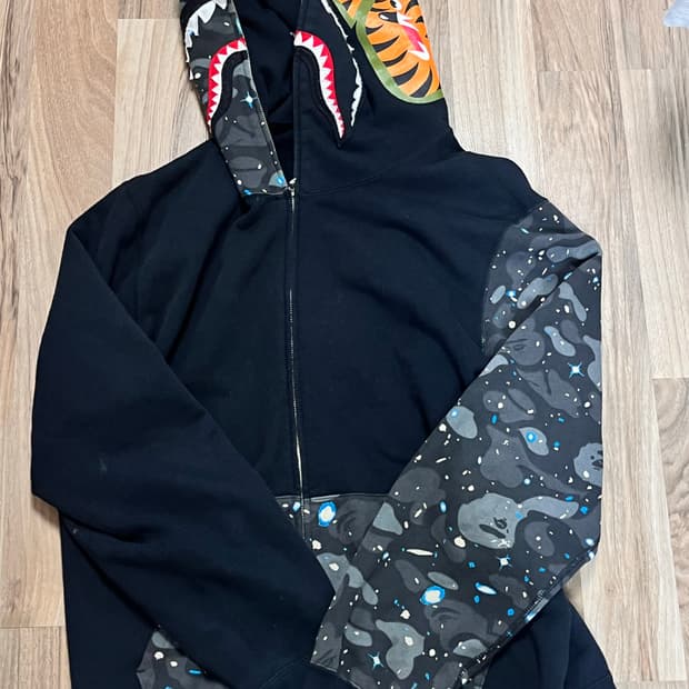 베이프 후드집업