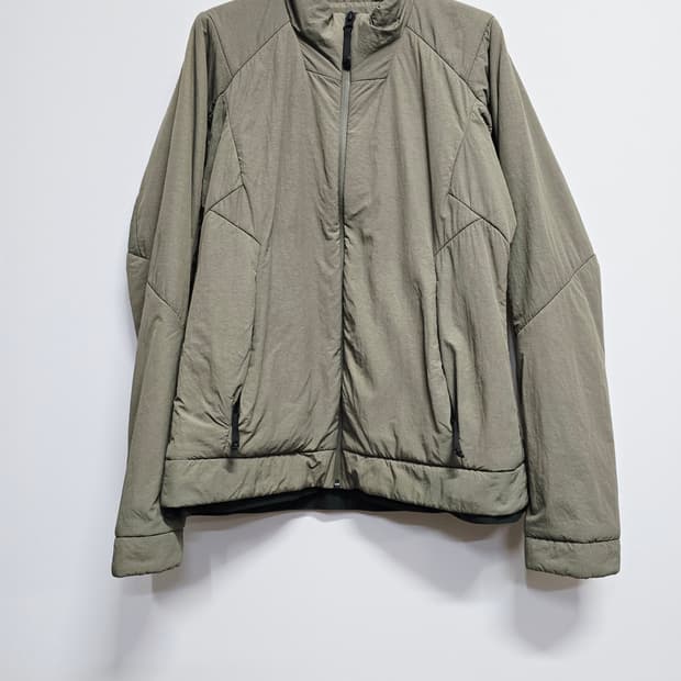 살레와 숏 패딩 점퍼