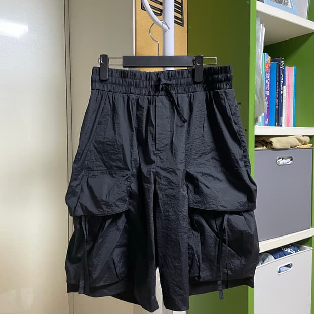 벨리에 시티 트립 하프 팬츠