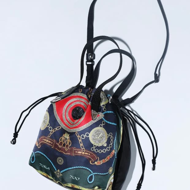 [OS] 토가 아카이브 프린트 드로우 스트링백 그린