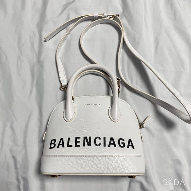 발렌시아가 빌탑 크로스백 화이트