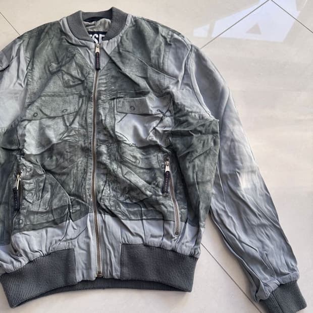PRINT BOMBER JACKET 프린트 봄버 재킷