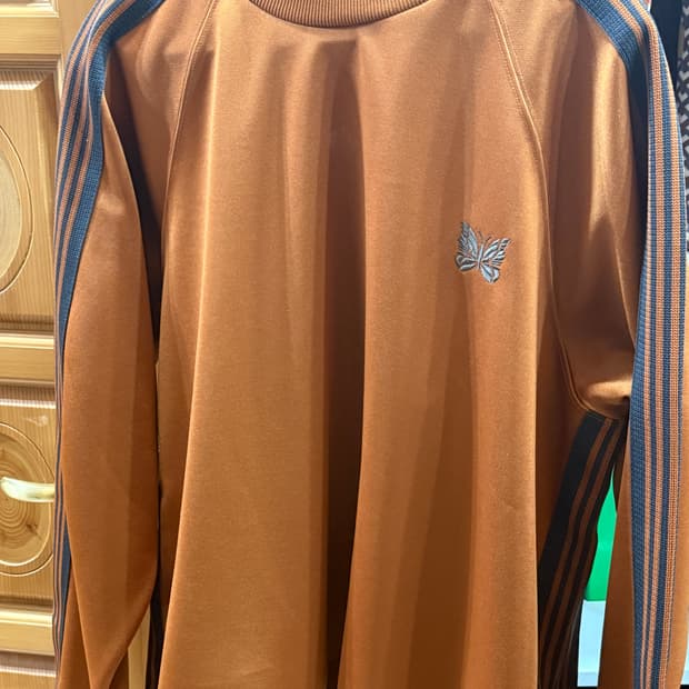 니들스 맨투맨(새상품)