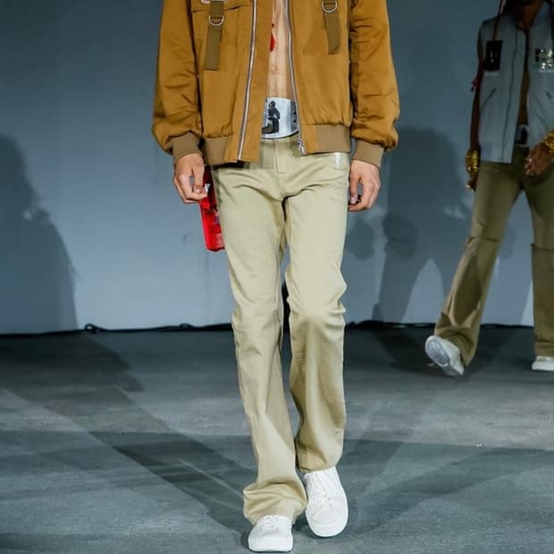 언더커버 준타카하시 19ss 플레어 부츠컷 팬츠 2사이즈 (31)