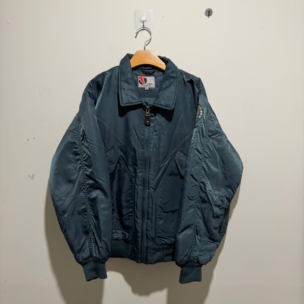 티뷰크 항공점퍼