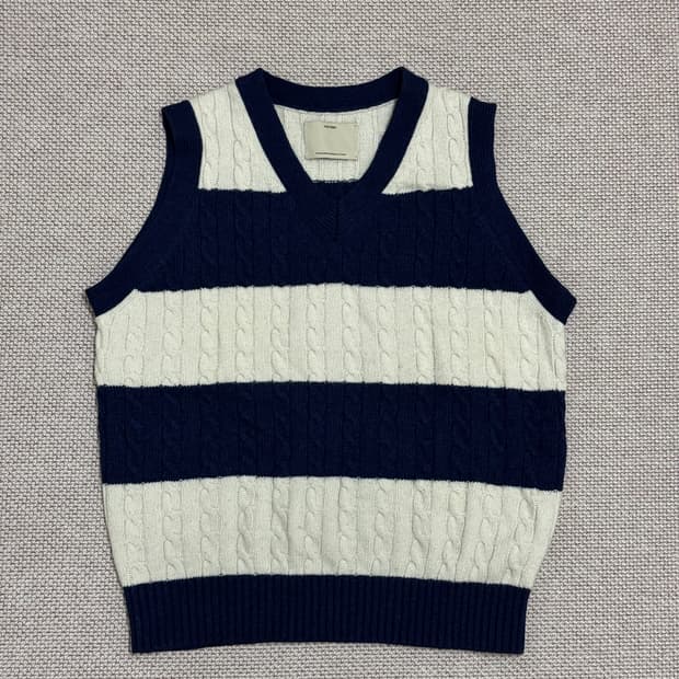 포터리 케이블 니트 베스트 네이비 1사이즈