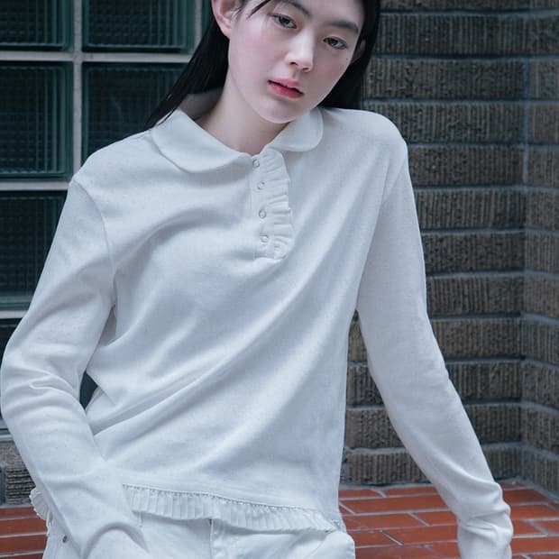 오헤시오 라운드 카라 프릴 롱 티셔츠 화이트