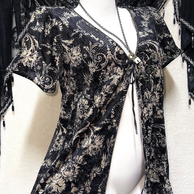 오리엔탈 페어리그런지 빈티지 플라워패턴 벨벳 로브가디건 핀터 고딕 고스