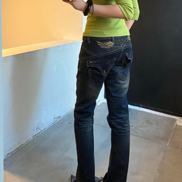 L)Lolita Jeans 빈티지 여성 날개 자수 디테일 데님팬츠