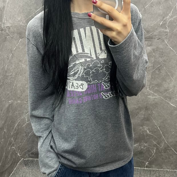 Looney 롱슬리브