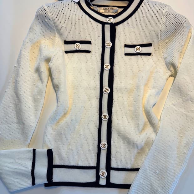 (새상품)샤넬가디건