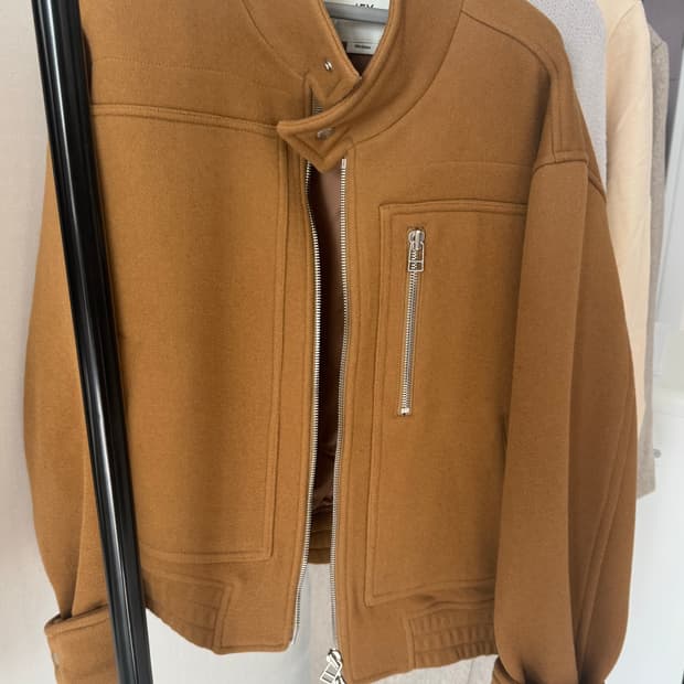 이에이 울 자켓