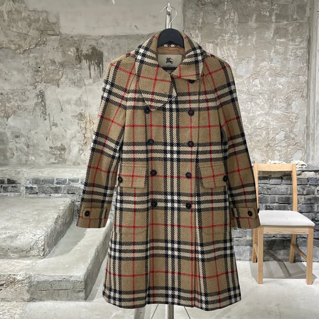버버리 베이지 노바체크 더블 브레스티드 울 코트