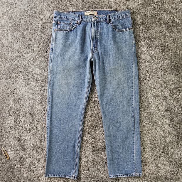 Levi's 505 레귤러핏 데님 팬츠