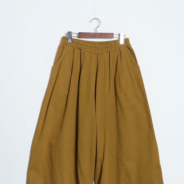 nuance of F Tuck Gaucho Pant (27~28)  