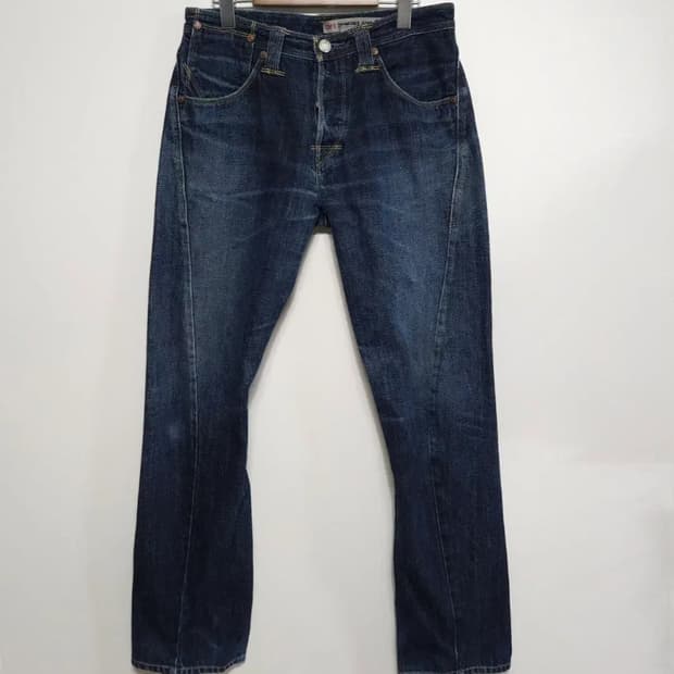 30사이즈 리바이스 엔지니어드 LEVIS ENGINEERED데님 청바지