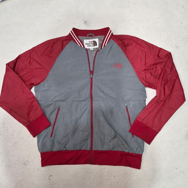 노스페이스  바람막이110
