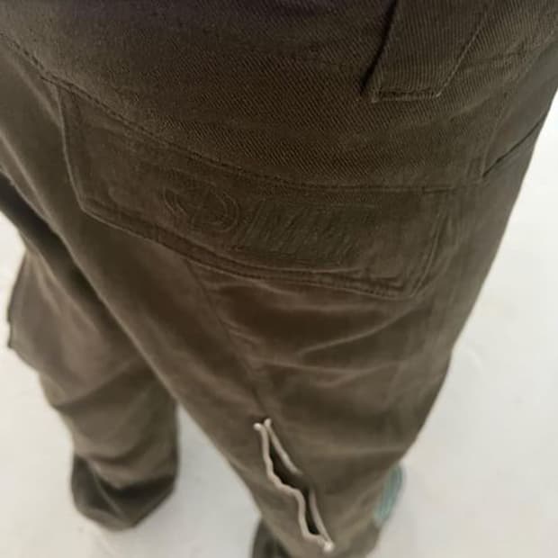 플프 지퍼팬츠 초콜릿 M