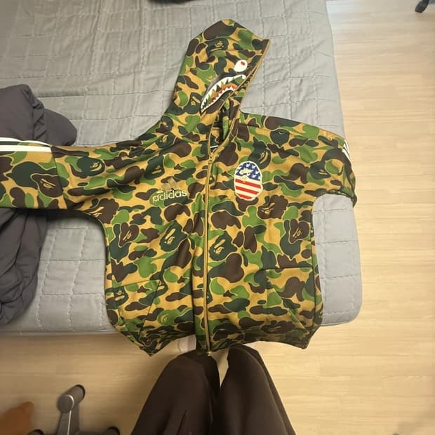 베이프X아디다스 콜라보 후드집업