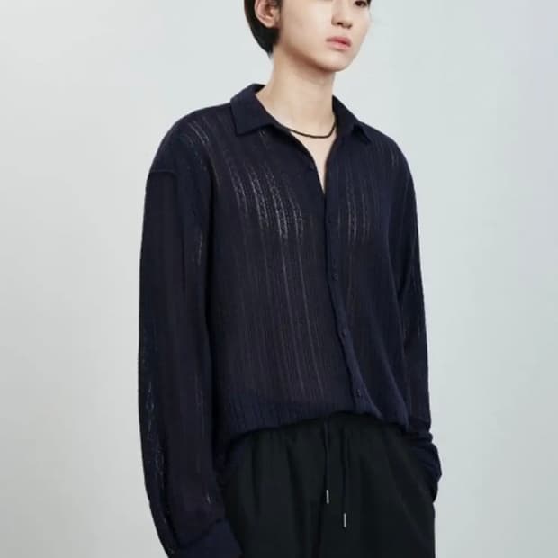 😍무배)👕새상품)아노블리에 크로쉐셔츠