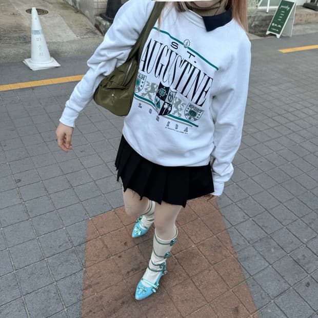 빈티지 카라 맨투맨