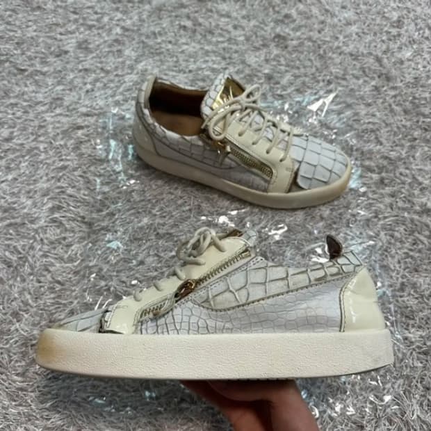 [정품] 쥬세페 자노티 크로커 엠보 골드 집업 스니커즈 260