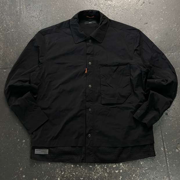 100 비이커 20FW 나일론 셔츠