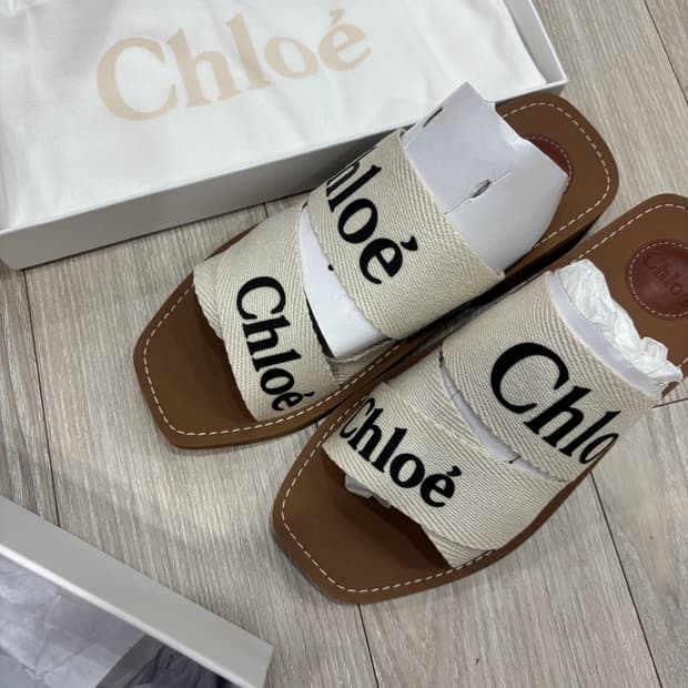 끌로에 슬리퍼 새상품 우디 슬라이드 39 350