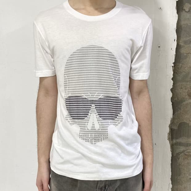 칼 라거펠트 스컬 티셔츠