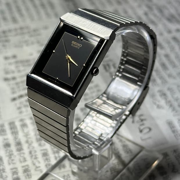 SEIKO quartz square