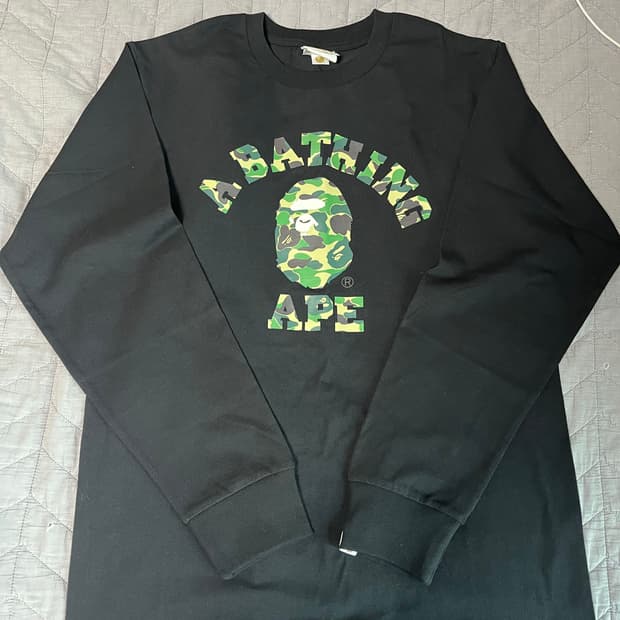 베이프 카모 롱슬리브 m 새상품