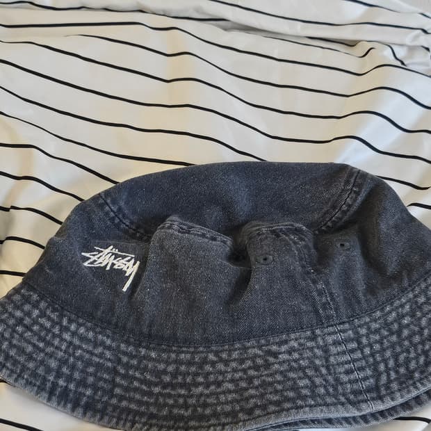 스투시 그레이 버킷햇